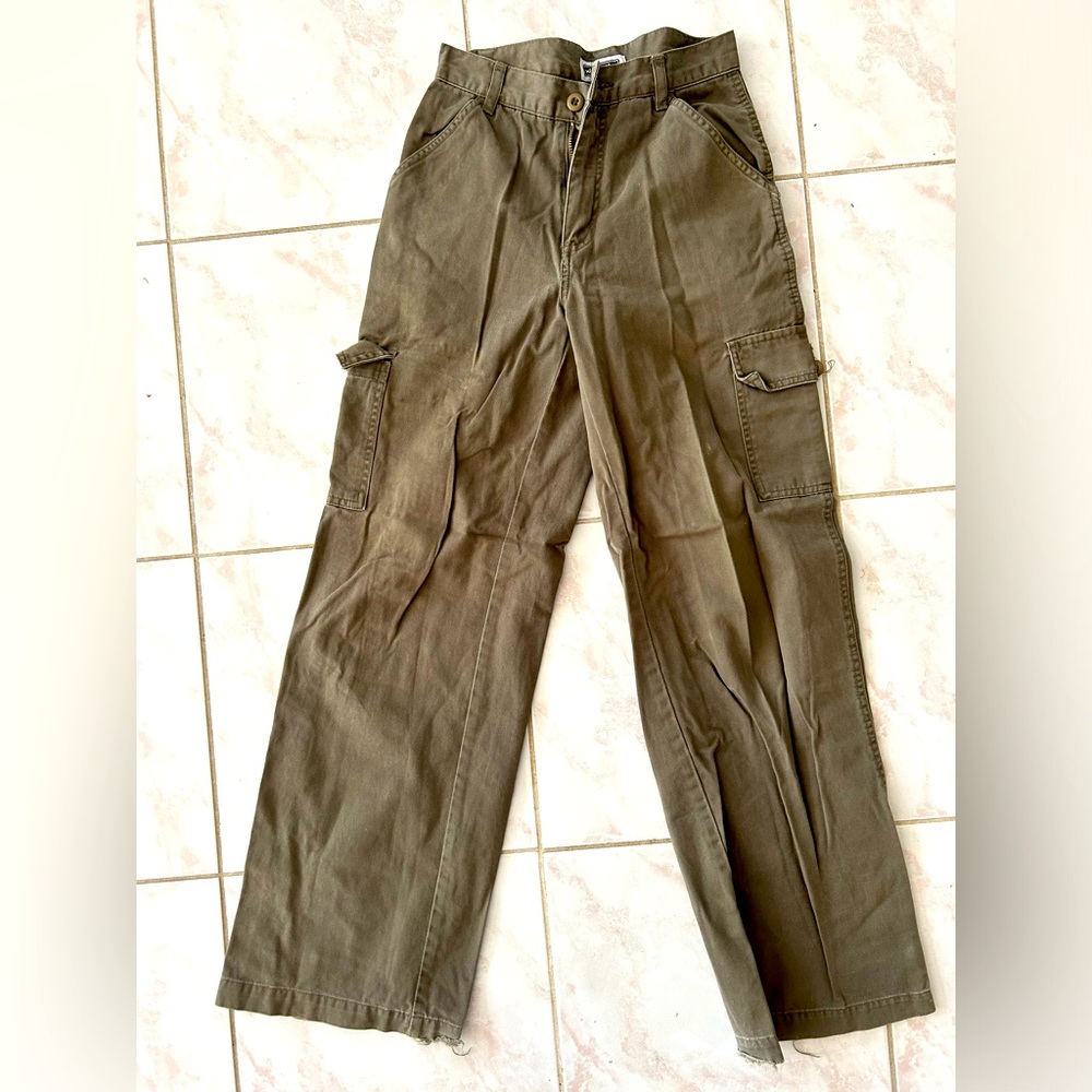 Juniors Vintage 90s Wide-Leg Cargo Pants! (Juniors Size 3/Small)